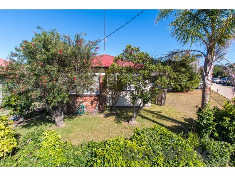 93 Crescent Road, Waratah NSW 2298