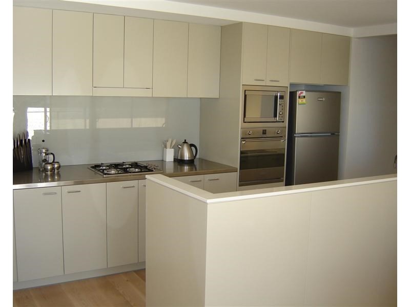 201/7 Honeysuckle Drive, Newcastle NSW 2300