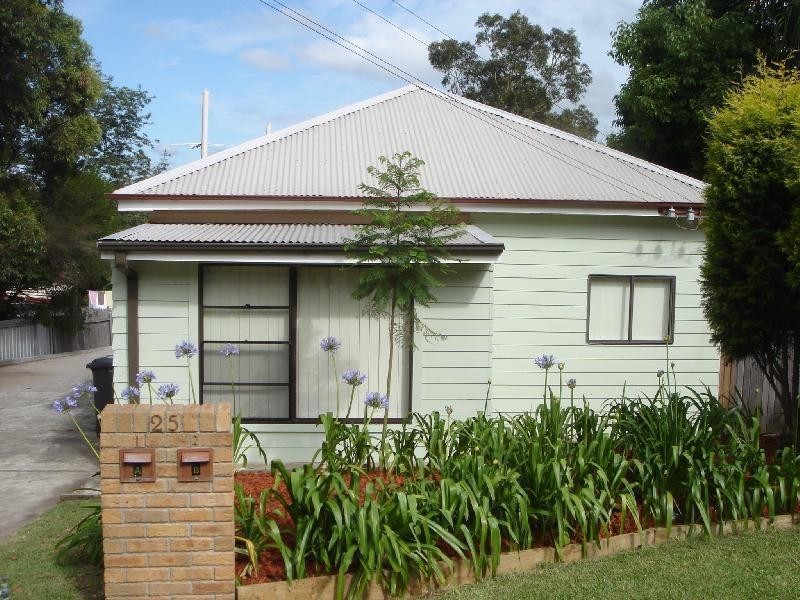 25 & 25a Naughton Avenue, Birmingham Gardens NSW 2287