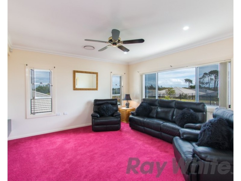 5/1 Whipbird Way, Fullerton Cove NSW 2318