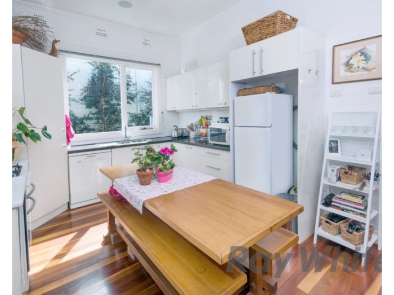 17 Young Street, Carrington NSW 2294