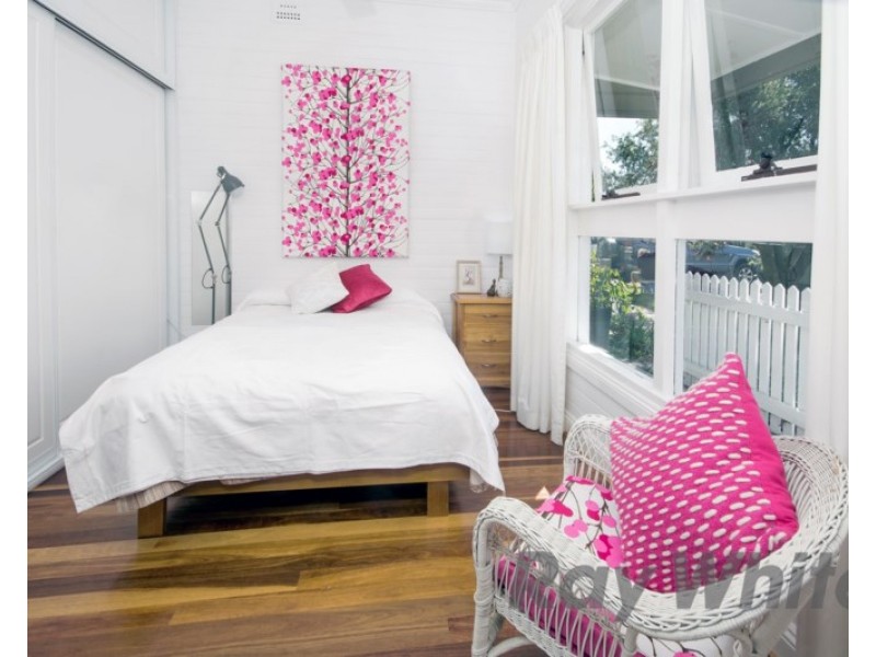 17 Young Street, Carrington NSW 2294