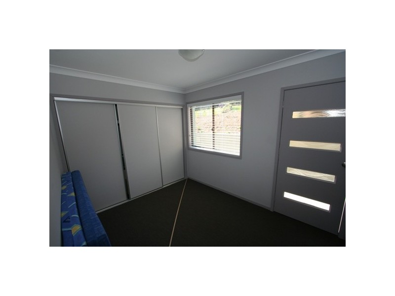 11 Winterlake Drive, Warners Bay NSW 2282