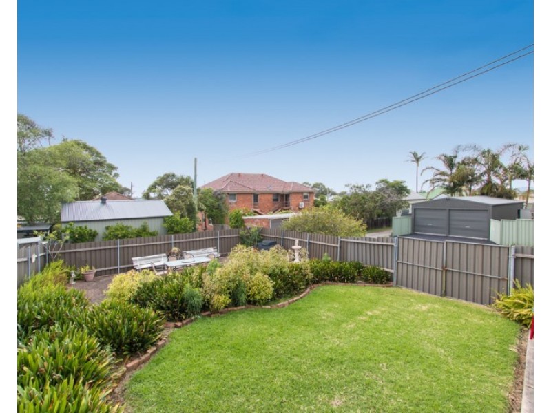 43 Woodstock Street, Mayfield NSW 2304