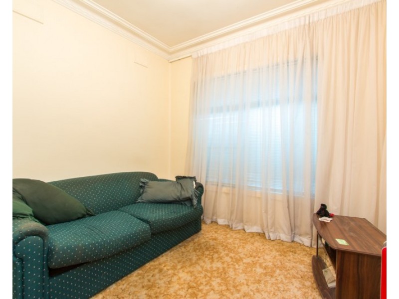 43 Woodstock Street, Mayfield NSW 2304