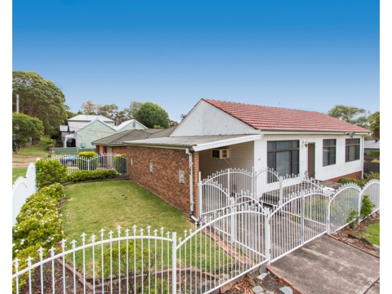 43 Woodstock Street, Mayfield NSW 2304