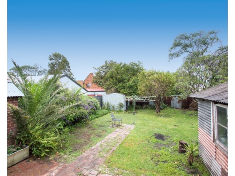 2 Bowker Street, Georgetown NSW 2298