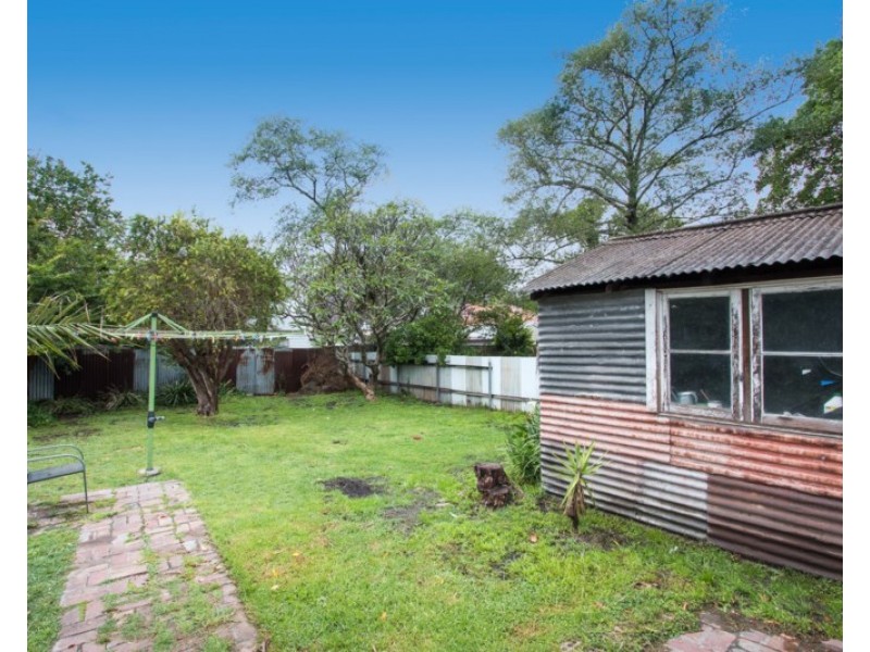 2 Bowker Street, Georgetown NSW 2298