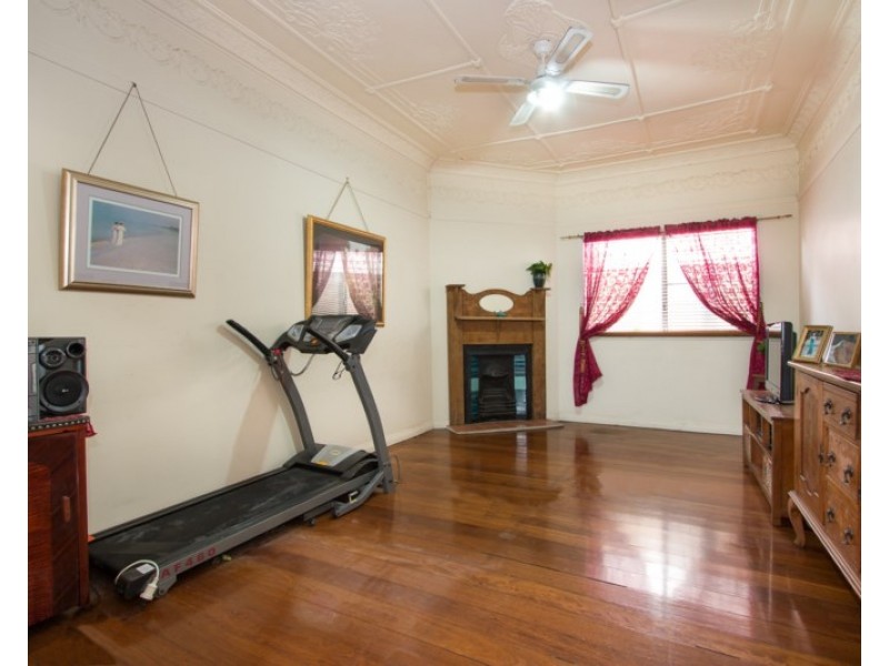 37 Fawcett Street, Mayfield NSW 2304