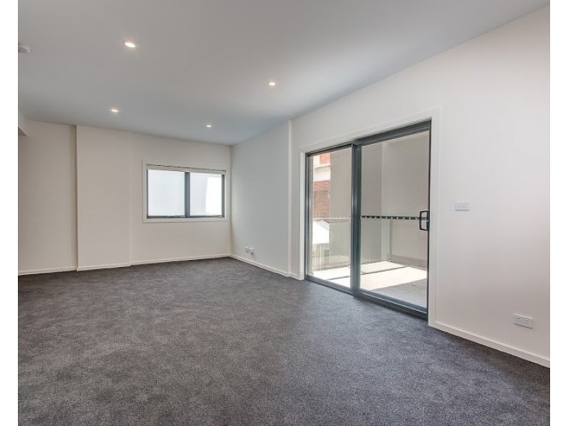 206/9 Watt Street, Newcastle NSW 2300