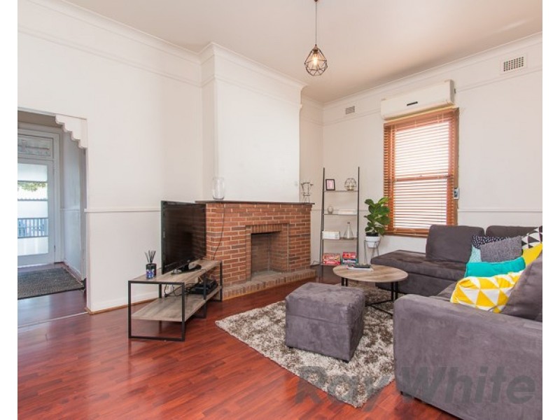 18 Fern Street, Islington NSW 2296