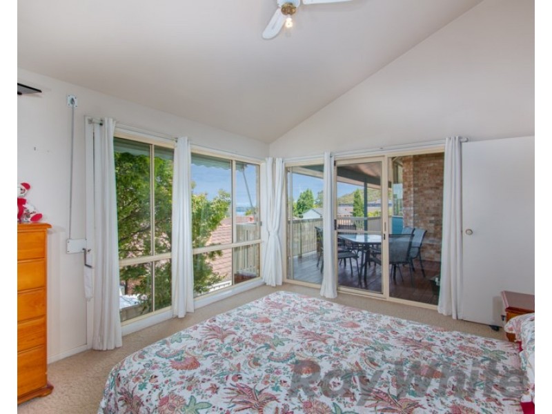 6 Cimarron Close, Eleebana NSW 2282