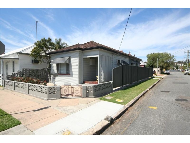 121 Victoria Street, Adamstown NSW 2289