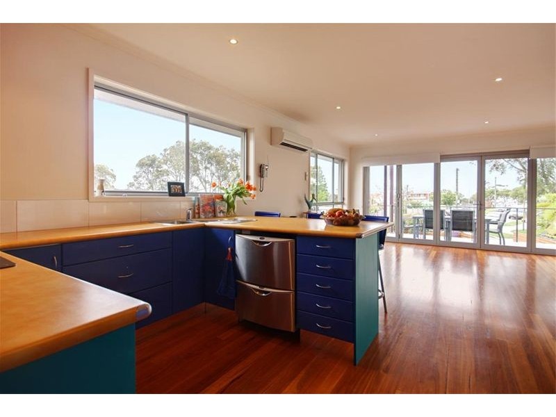 13 Lorraine Street, Merewether NSW 2291