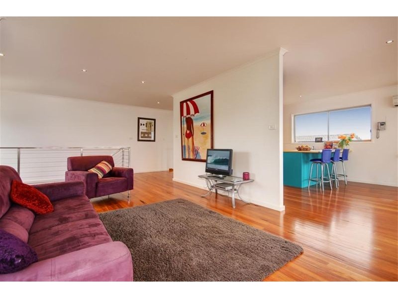 13 Lorraine Street, Merewether NSW 2291