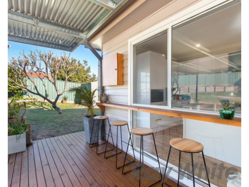 8 Cyril Street, Waratah NSW 2298