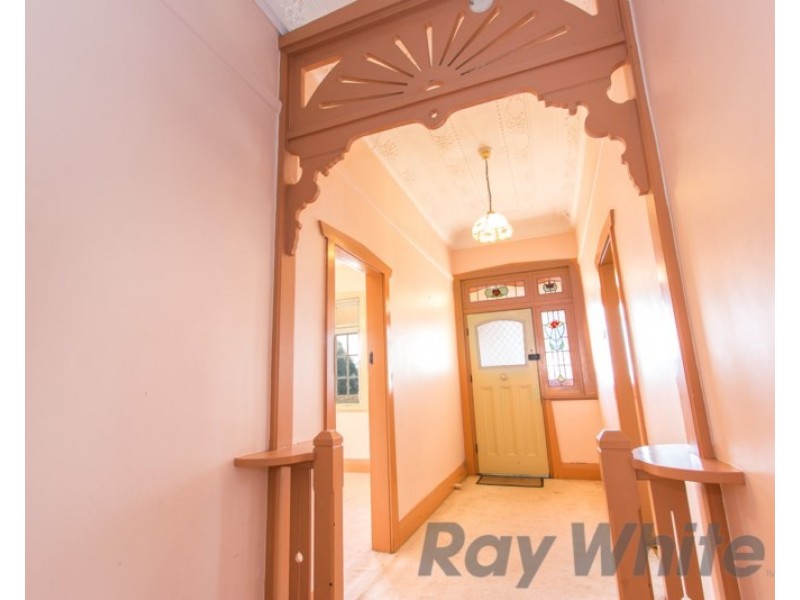 23 Teralba Road, Broadmeadow NSW 2292