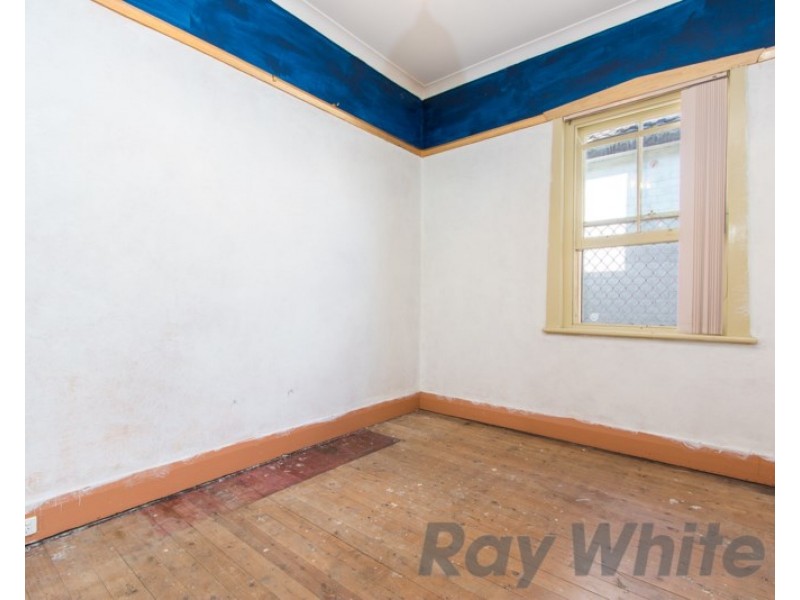 23 Teralba Road, Broadmeadow NSW 2292