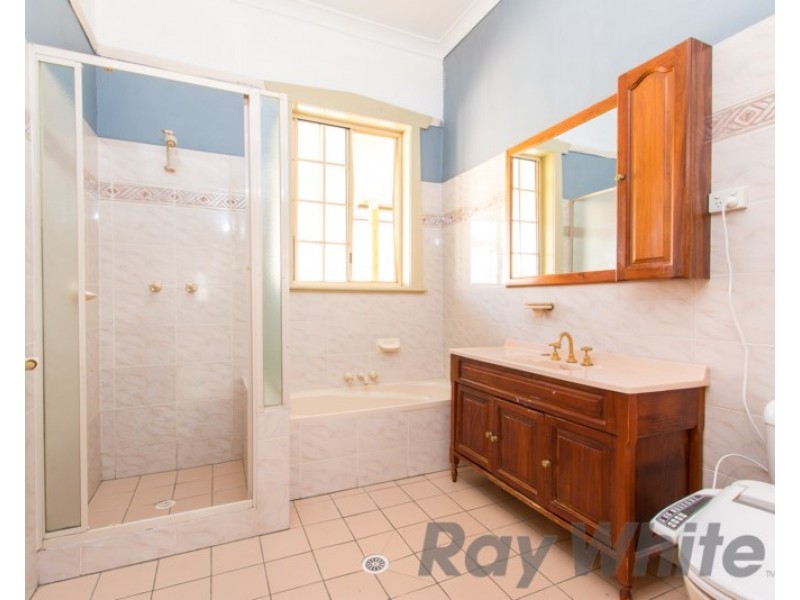 23 Teralba Road, Broadmeadow NSW 2292