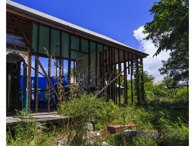 30 Swan Street, Hamilton NSW 2303