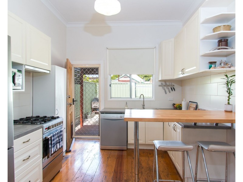 37 Gipps Street, Carrington NSW 2294