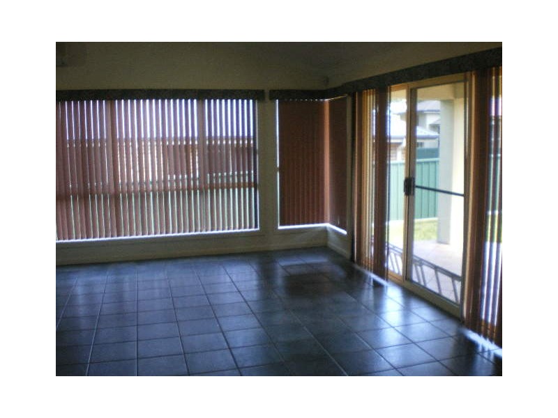 16 Sandalwood Avenue, Fletcher NSW 2287