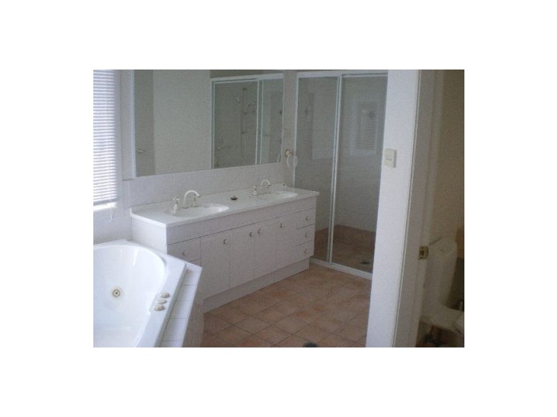 16 Sandalwood Avenue, Fletcher NSW 2287