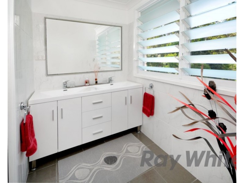 98 Glad Gunson Drive, Eleebana NSW 2282