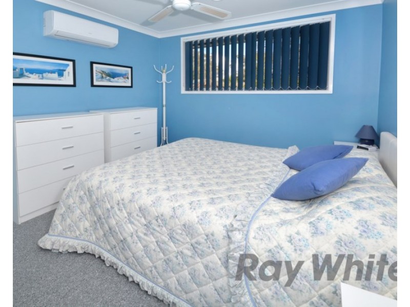 98 Glad Gunson Drive, Eleebana NSW 2282