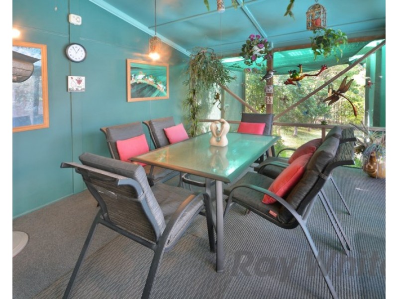 98 Glad Gunson Drive, Eleebana NSW 2282
