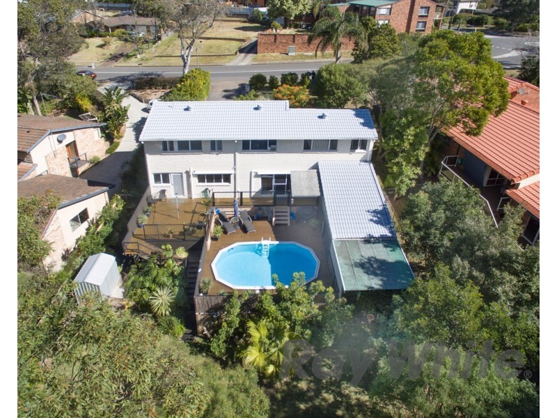 98 Glad Gunson Drive, Eleebana NSW 2282