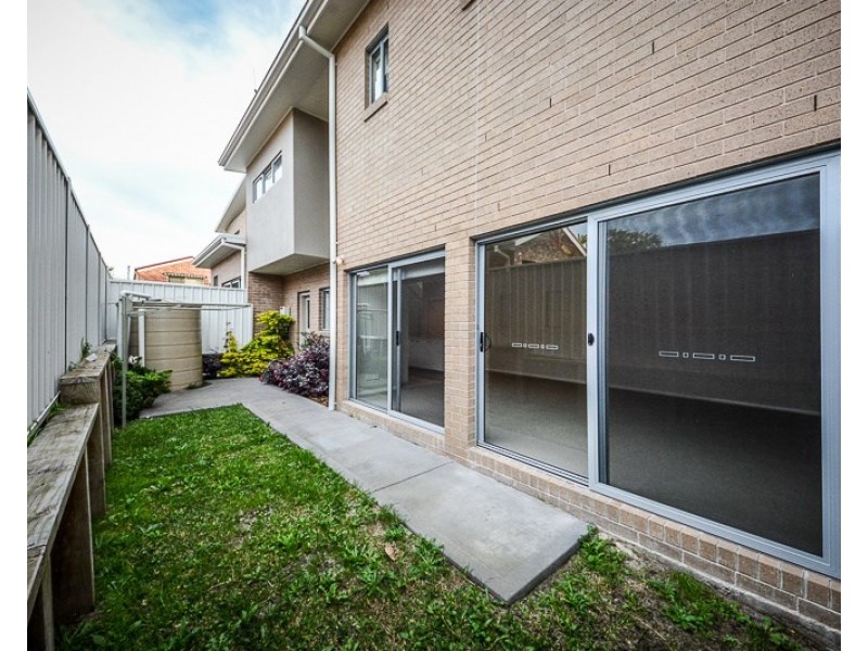 6/68 James Street, Charlestown NSW 2290