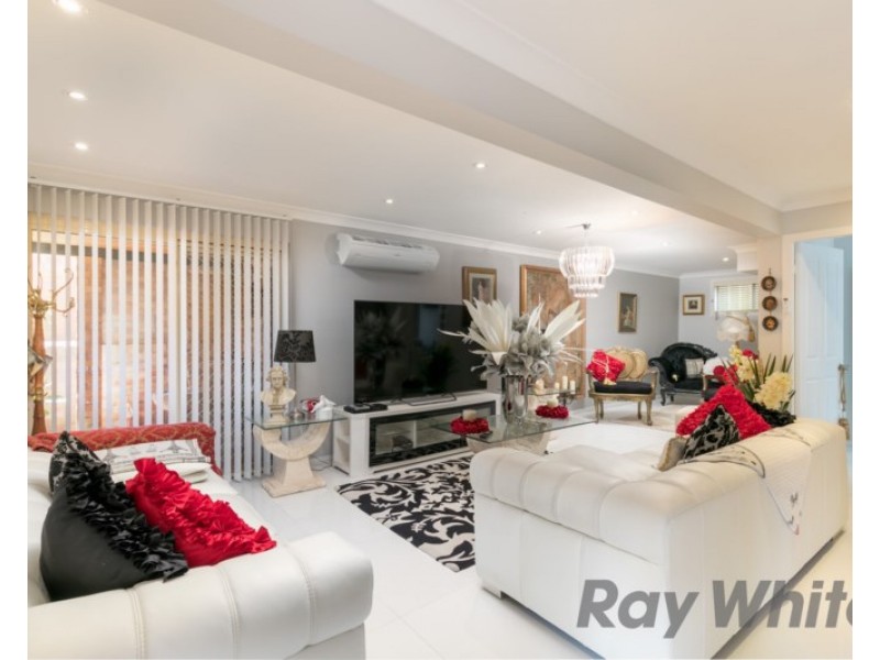 94 Wyndham Way, Eleebana NSW 2282