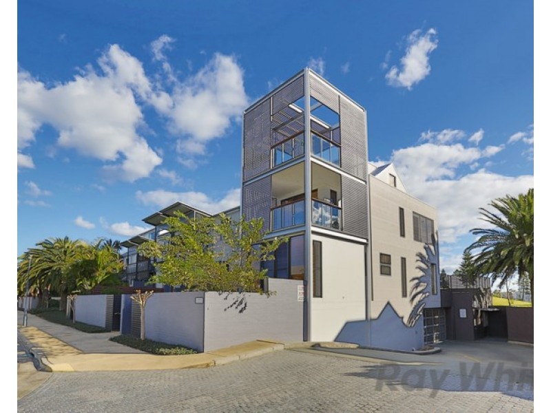 32/1 Forbes Street, Carrington NSW 2294