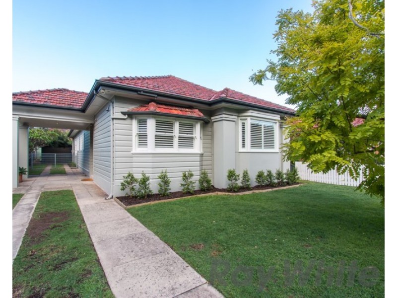 50 Jenner Parade, Hamilton South NSW 2303