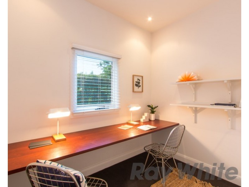 50 Jenner Parade, Hamilton South NSW 2303