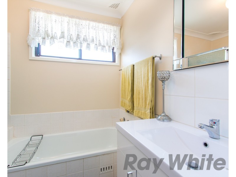 11 Bernborough Avenue, Maryland NSW 2287