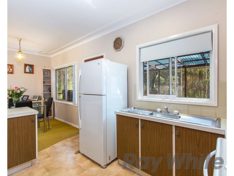 11 Fenwick Crescent, Whitebridge NSW 2290