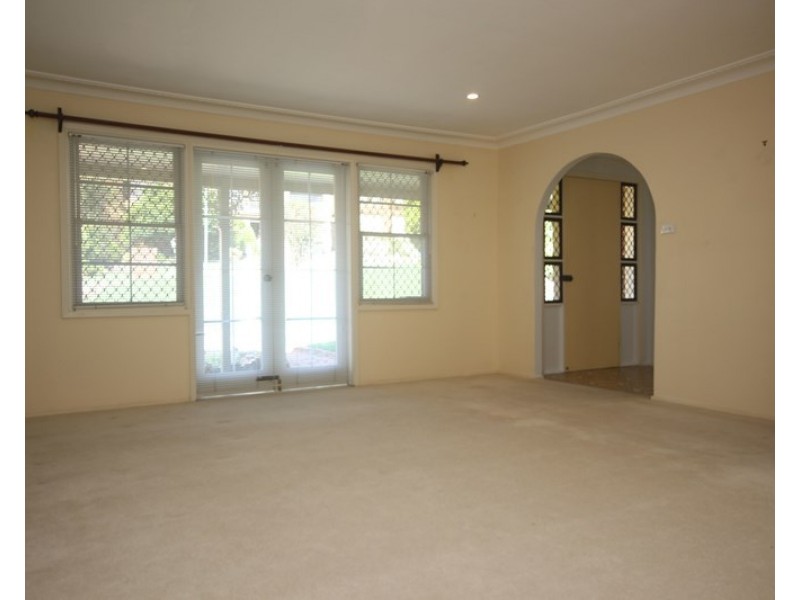 4 Kempwood Close, Adamstown Heights NSW 2289