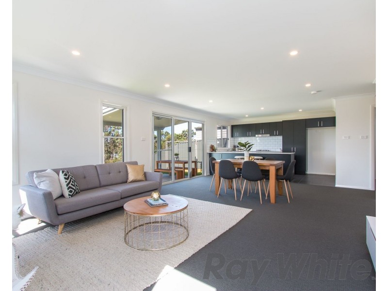 36 Blantyre Road, Macquarie Hills NSW 2285