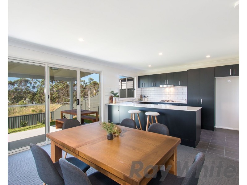 36 Blantyre Road, Macquarie Hills NSW 2285