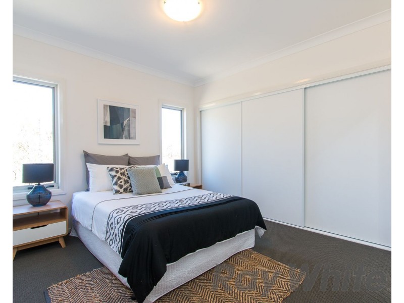 36 Blantyre Road, Macquarie Hills NSW 2285