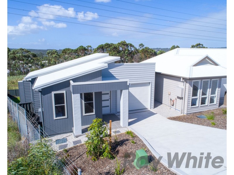 36 Blantyre Road, Macquarie Hills NSW 2285