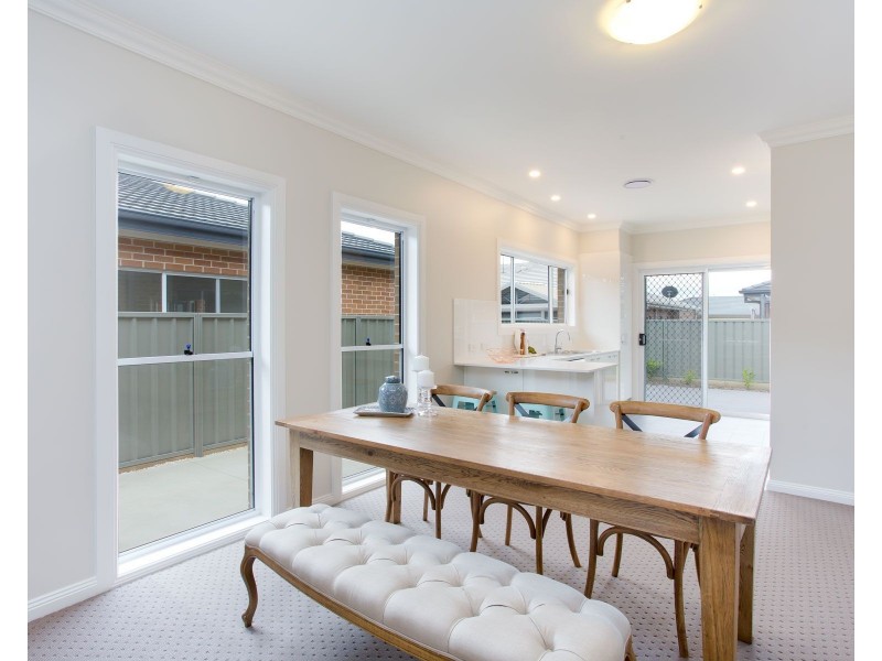 5 Heron Circuit, Fullerton Cove NSW 2318