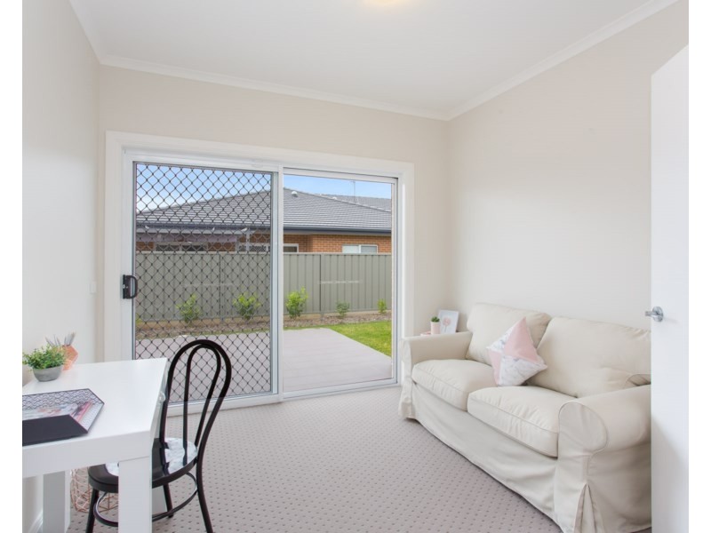 11 Cockatoo Court, Fullerton Cove NSW 2318