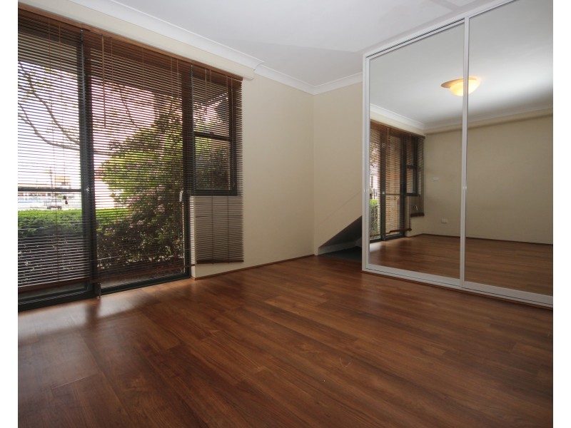 4/3 Bishopsgate Street, Wickham NSW 2293