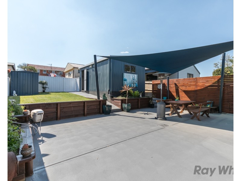 39 Brown Street, Redhead NSW 2290
