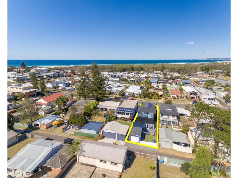 39 Brown Street, Redhead NSW 2290