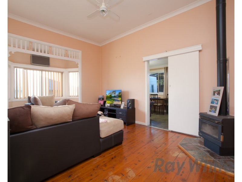 15 Raymond Street, Speers Point NSW 2284