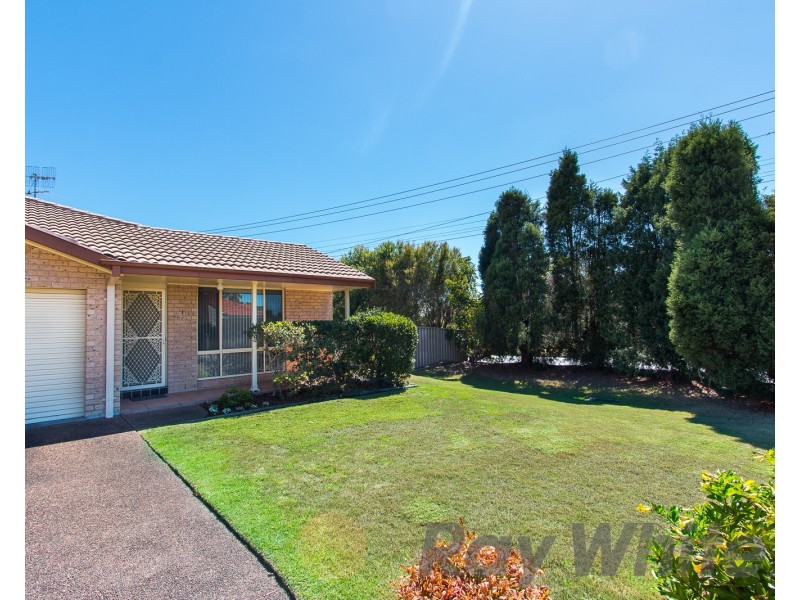 1/18 Floraville Road, Belmont North NSW 2280